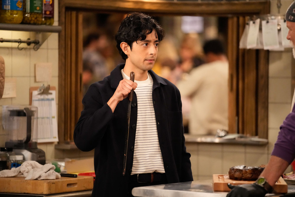 Pablo Castelblanco as Steve